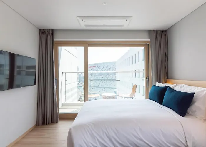Hotel Connect &