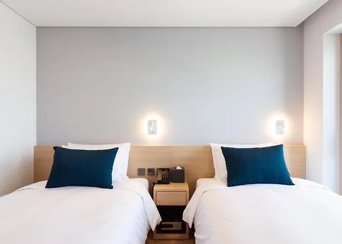 Connect & Hotel *