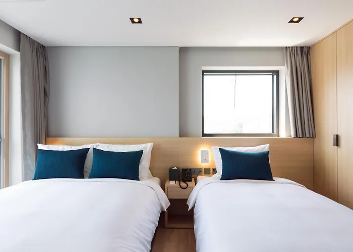 Connect & Hotel